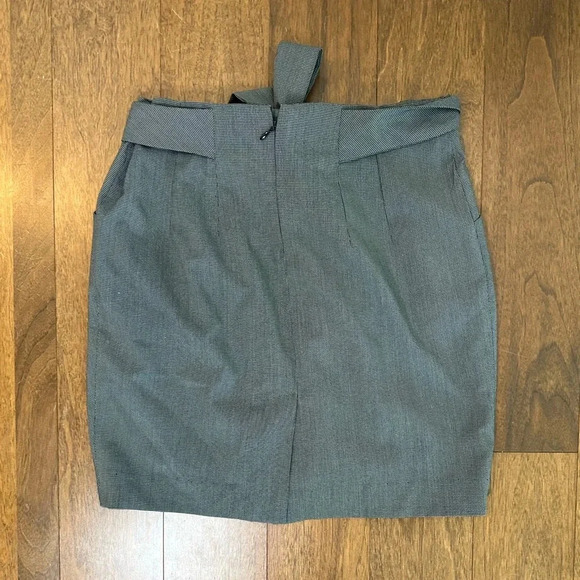 Grey Skirt from French Brand Morgan Sz. 40 (US 8) - Picture 3 of 4